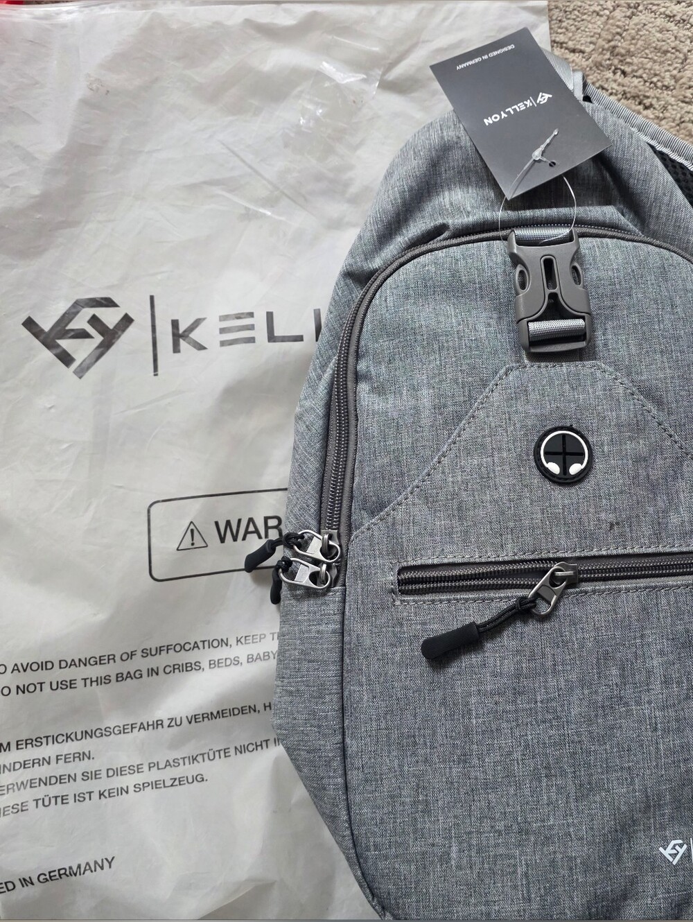Men’s Gray Sling Belt Bag – Compact Crossbody Carry